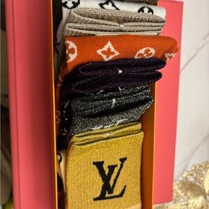 Stylish Designer Women’s / Men's Socks Set - Multicolor